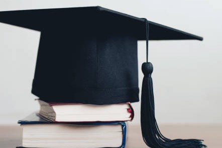 Disertasi dan Tesis Disertasi dan Tesis