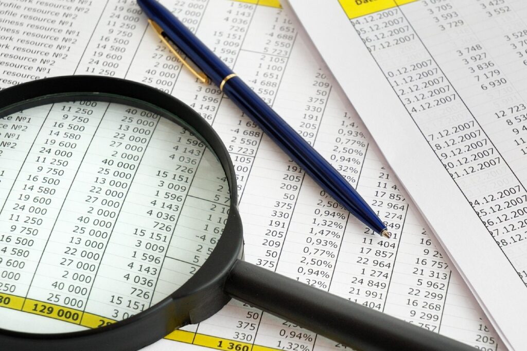 4 jenis analisis data